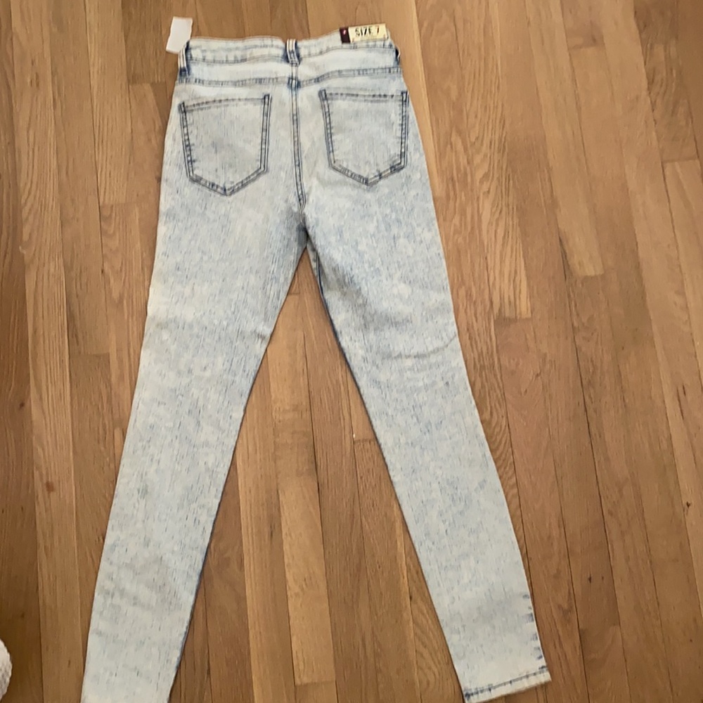 Jeans - Picture 3 of 4